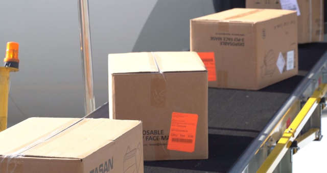Lote com máscaras importadas da China chega a São Paulo