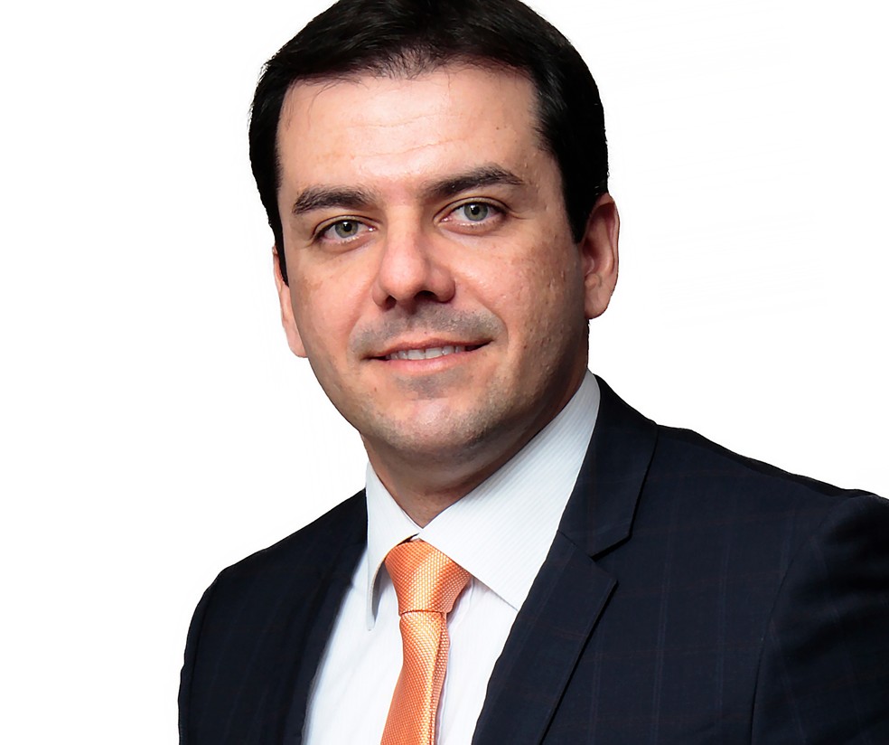 Empresas criam regras para trabalho presencial