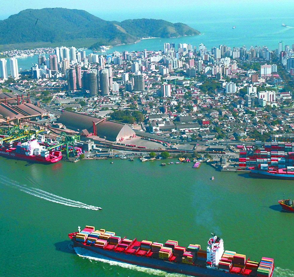 Santos Brasil deverá contingenciar investimentos neste ano