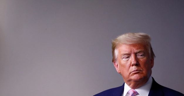 Trump ameaça China com novas tarifas em retaliação por coronavírus