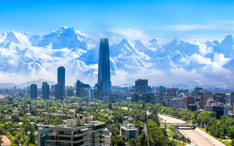 Chile inicia quarentena de uma semana