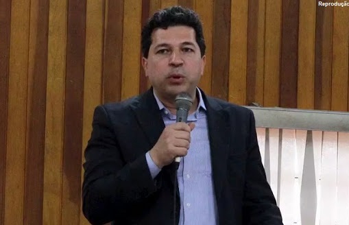 Fernando Biral participa de live