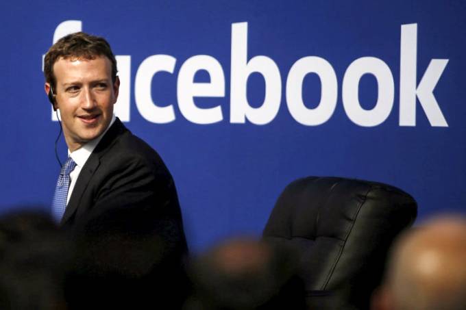 Zuckerberg diz que Facebook adotará trabalho remoto permanente