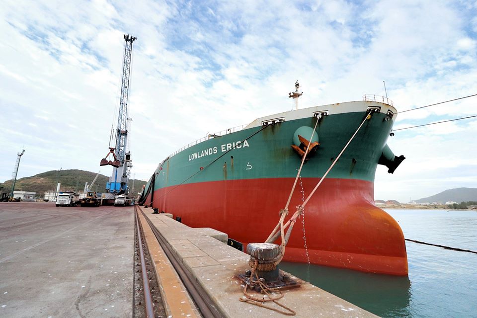 Porto de Imbituba embarca 119 mil toneladas em operação recorde de granel sólido