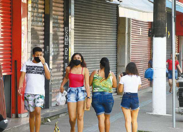 Guarujá anuncia flexibilização com início segunda