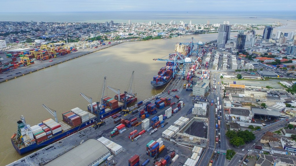 Porto de Itajaí receberá navios com 335 e 348 metros em junho