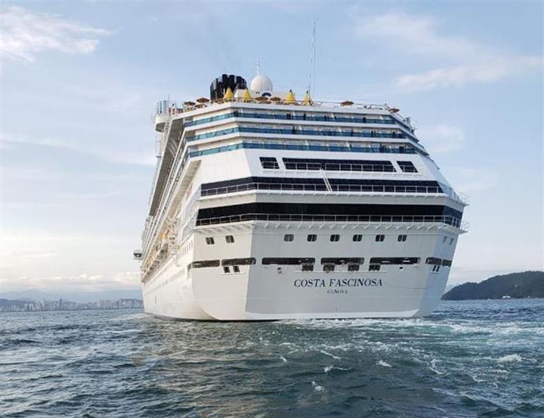 Costa Fascinosa deixa Porto de Santos e ruma para a Espanha