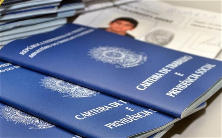 Câmara aprova texto-base da MP 927 sobre relações trabalhistas na pandemia