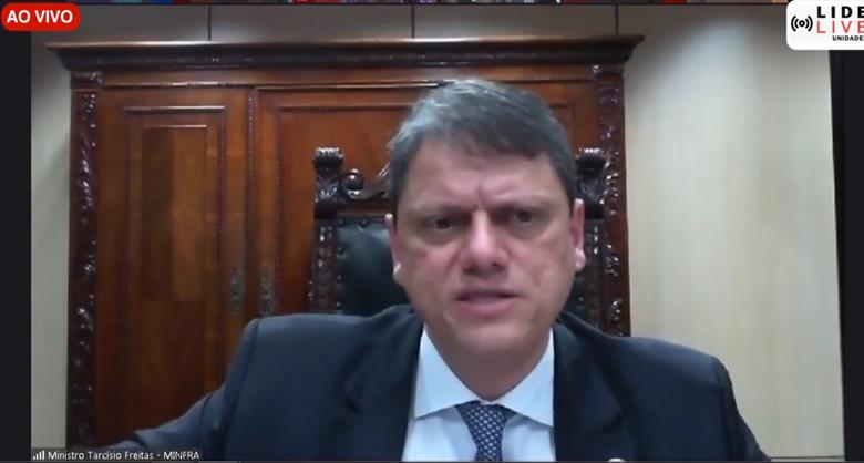 "Vamos ter em Santos o maior porto do hemisfério sul", diz Tarcísio de Freitas na reunião do LIDE