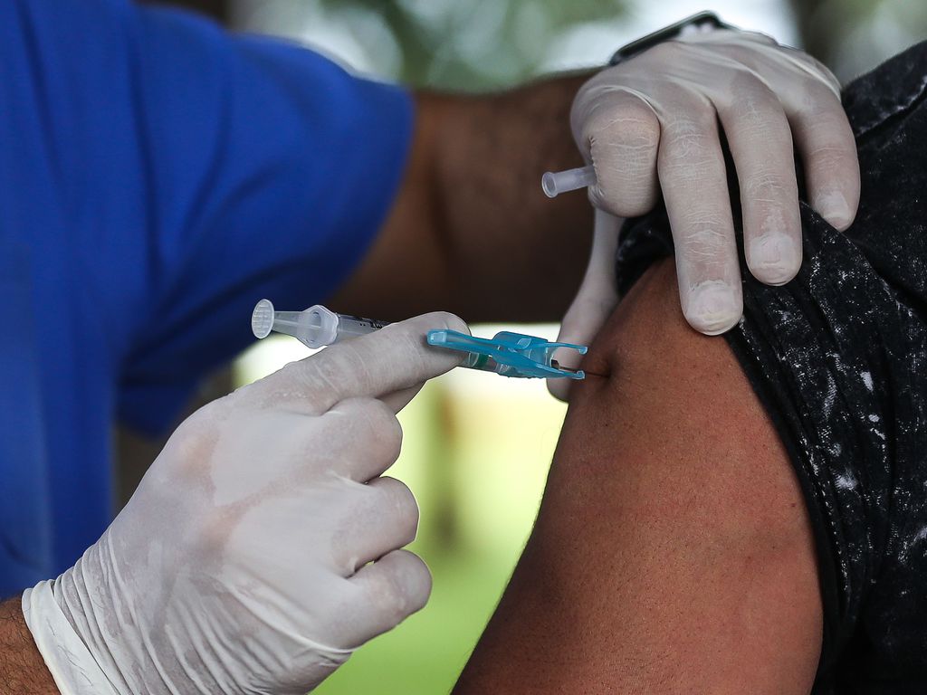 Imperial College inicia testes em humanos de potencial vacina para Covid-19