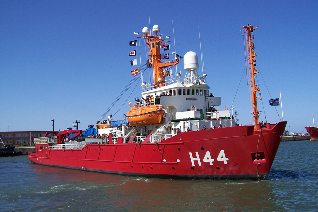 Marinha do Brasil divulga RFP para obtenção de Navio de Apoio Antártico