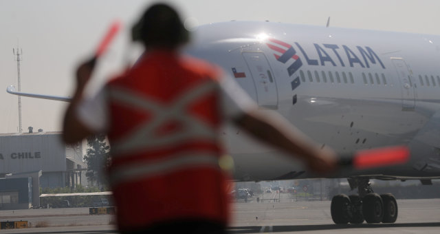 Azul e Latam fecham acordo para conectar rotas dentro do Brasil