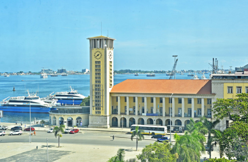 Governo aposta na modernização do Porto de Luanda