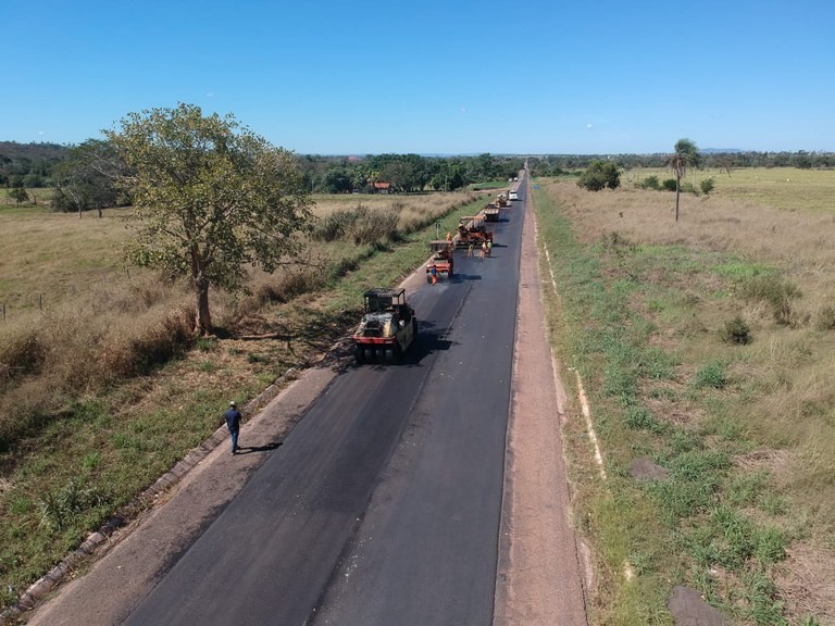 DNIT recupera rodovia federal usada para escoamento de grãos em Mato Grosso