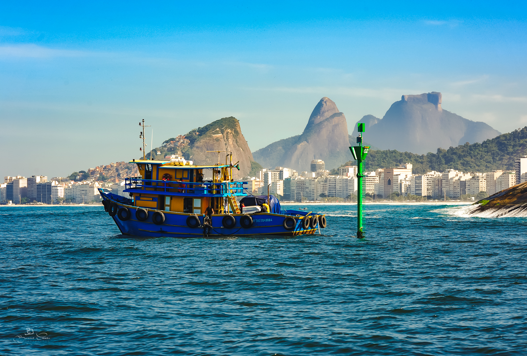 Autoridades Portuária e Marítima pedem colaboração de pequenas embarcações na Baía de Guanabara