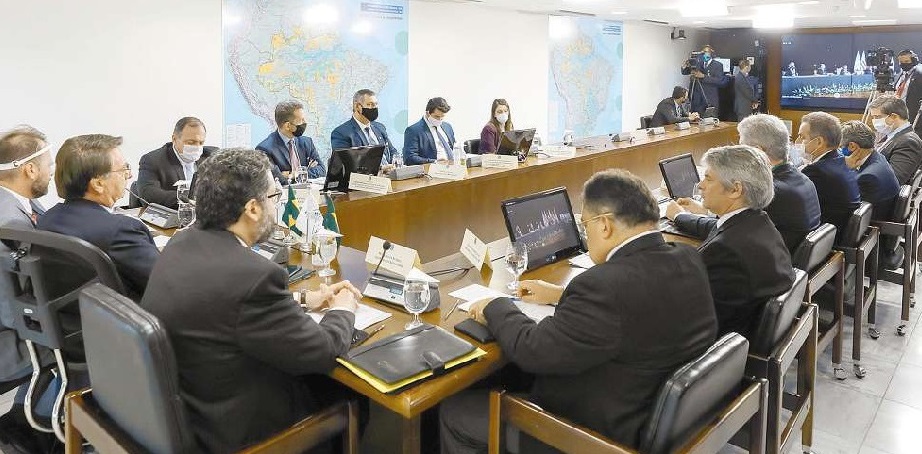 Pressão ambiental movimenta governo