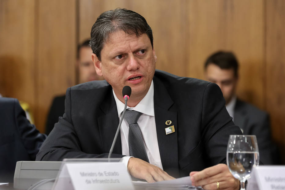 Infraestrutura vai revisar mais de 100 portarias