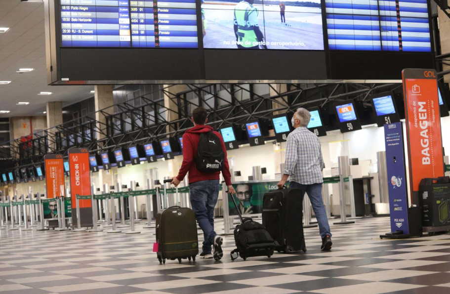 Câmara aprova MP sobre remarcação de passagens e ajuda ao setor aéreo
