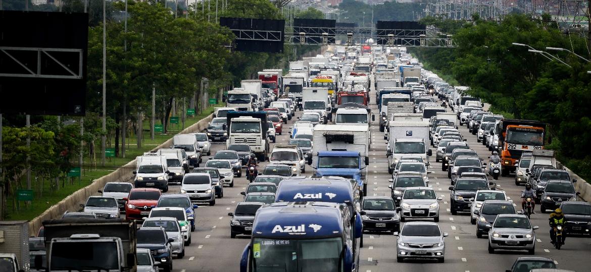 Nova lei de trânsito permite cometer dezenas de infrações sem levar multa