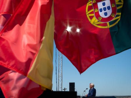 Portugal e Espanha reabrem fronteira