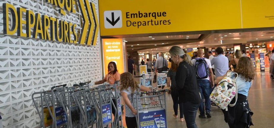 Tráfego de passageiros do aeroporto de Guarulhos cai 86% em junho