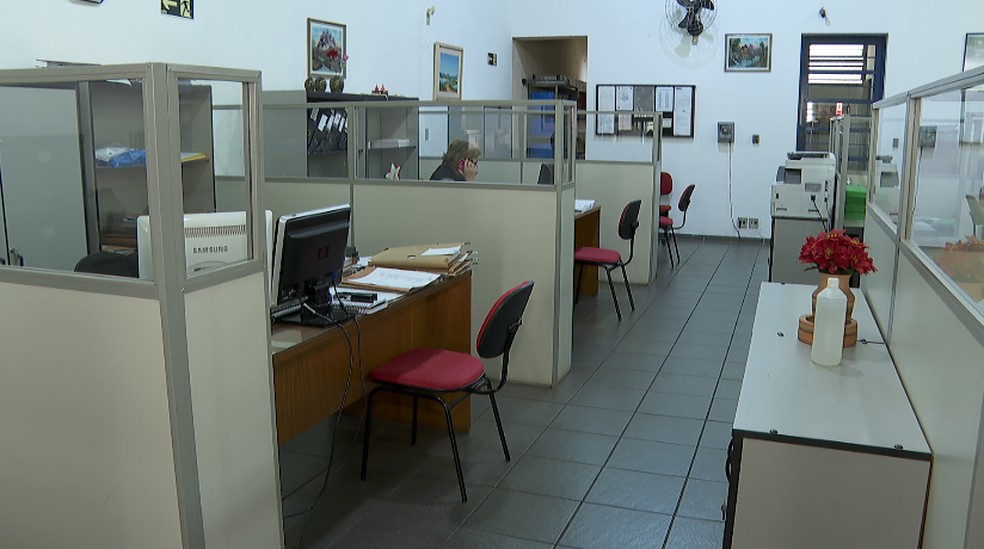 Retorno aos escritórios deve acontecer entre agosto e dezembro, aponta pesquisa