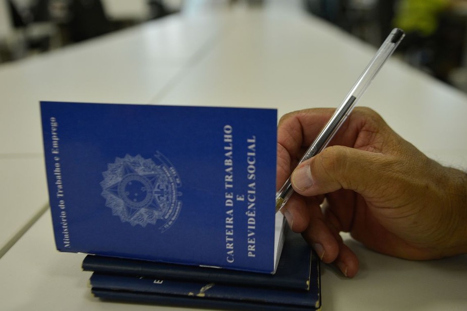 Seguro-desemprego poderá ser recebido em conta a partir de amanhã