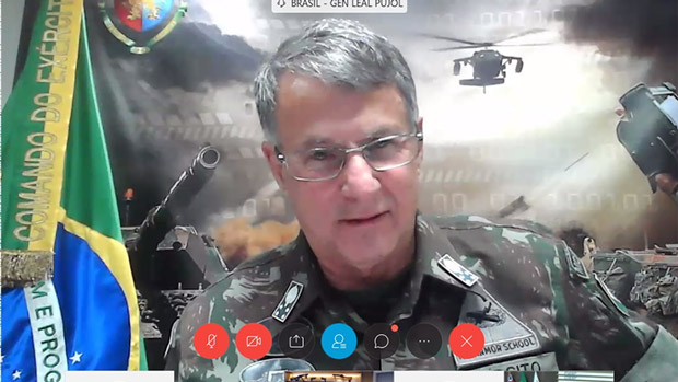 Em reunião, General Leal Pujol apresenta ações do comando do Exército durante a pandemia da covid-19