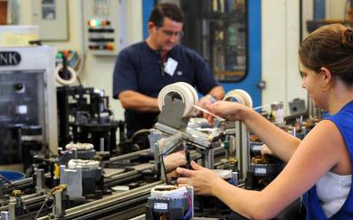 Consumo de bens industriais cresce