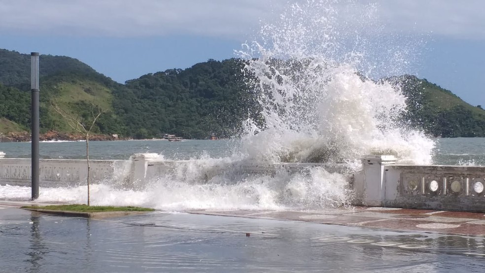 Frente fria provocará ressaca