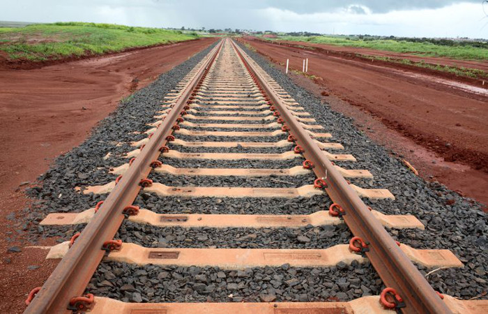 Estudo indica união da ferrovia com o agronegócio para desenvolver o país