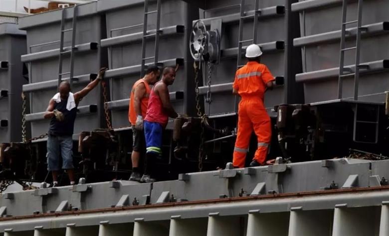 Portuários impedidos de trabalhar por causa da Covid-19 já podem voltar