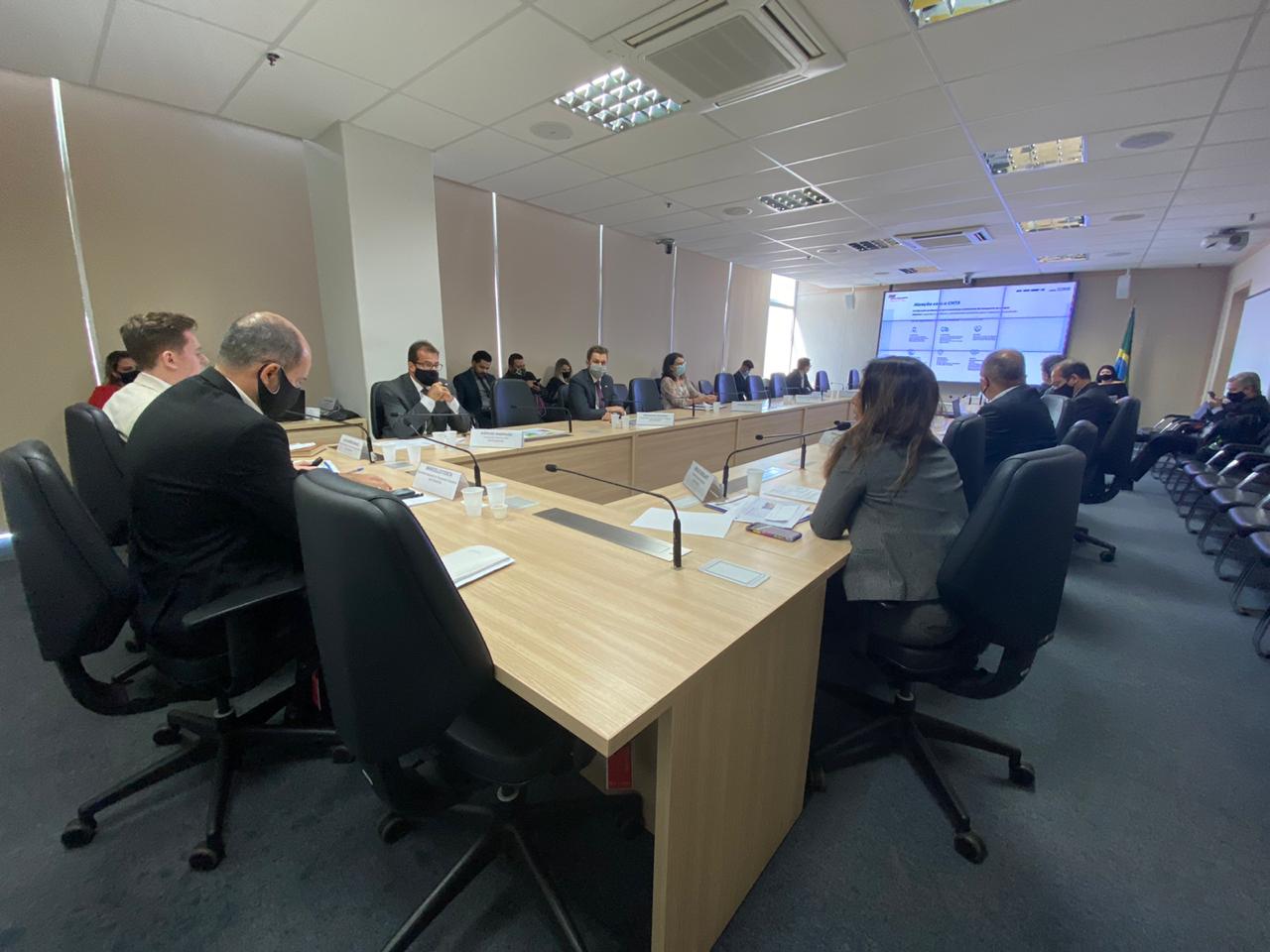Governo Federal reforça diálogo com caminhoneiros