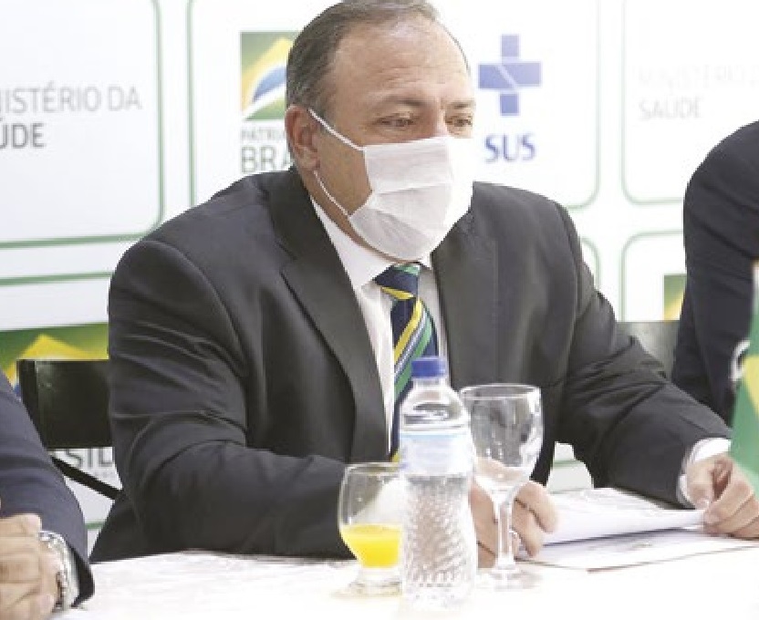 Pazuello afirma que vacina de Oxford é a melhor opção