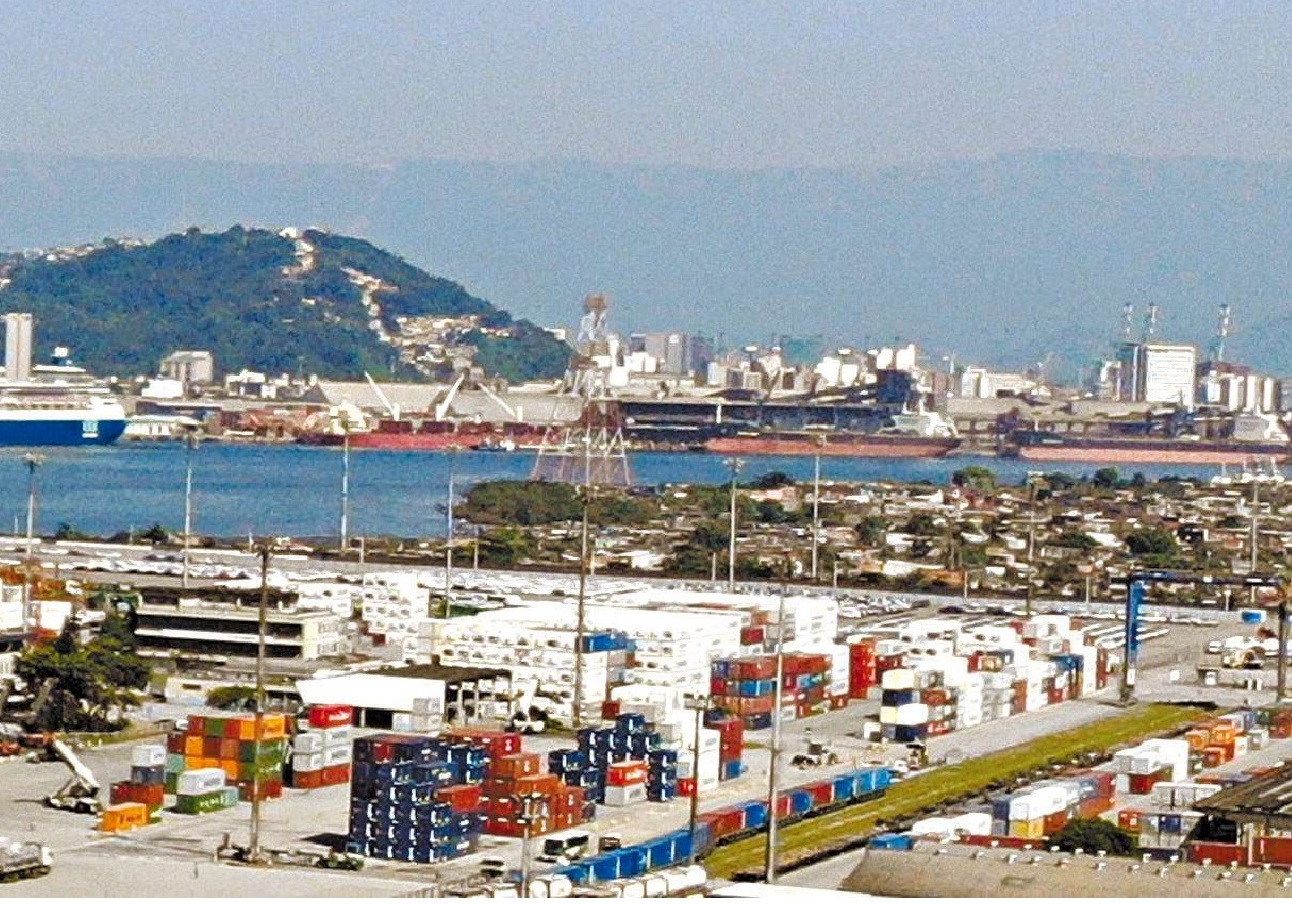 Guarujá prevê destinar área ao Porto