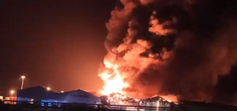 Incêndio atinge Porto de Ancona, na Itália