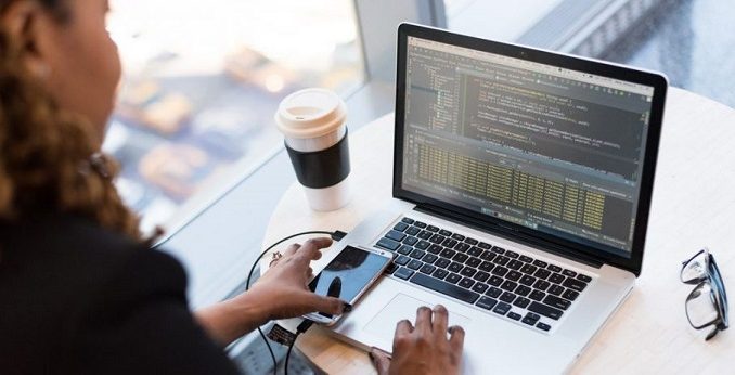 Pandemia faz empresas tradicionais acelerarem processo de digitalização