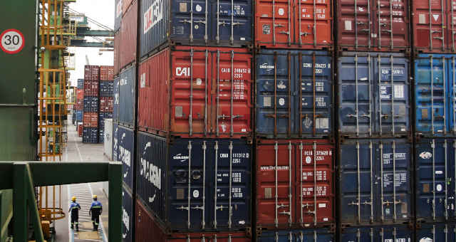 Brasil tem superávit comercial recorde para agosto, de US$ 6,6 bi, por tombo nas importações