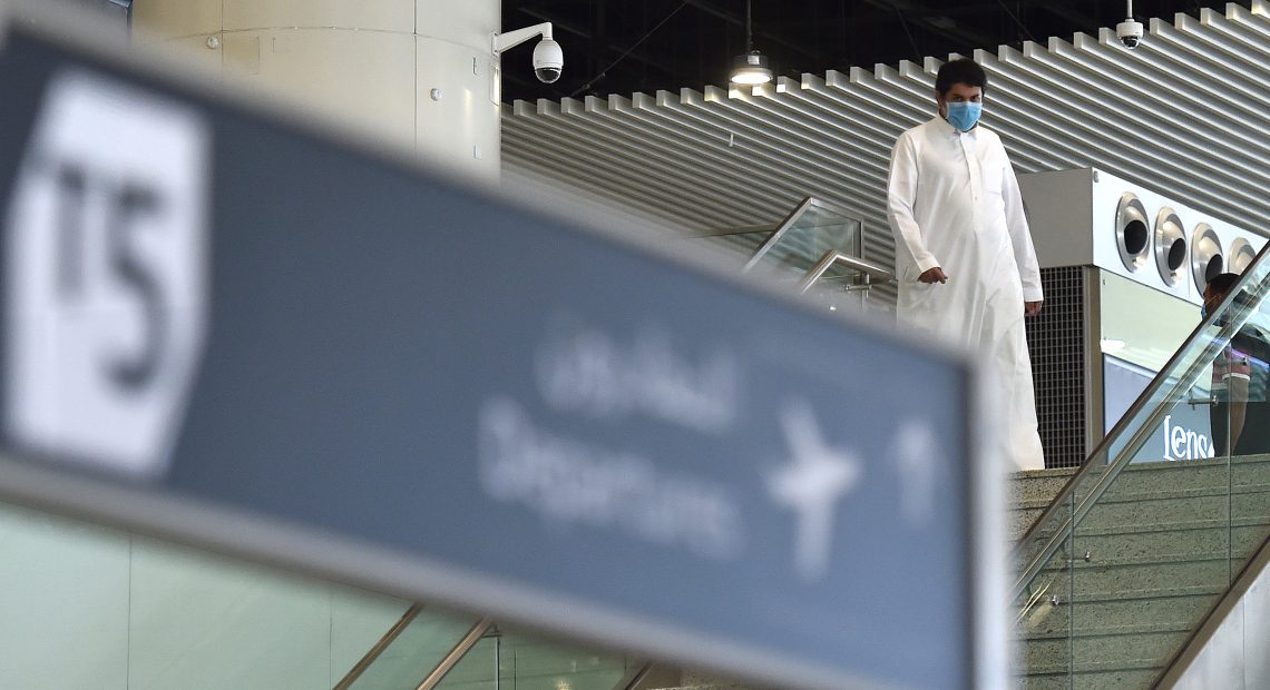 Arábia Saudita suspende entrada de passageiros do Brasil