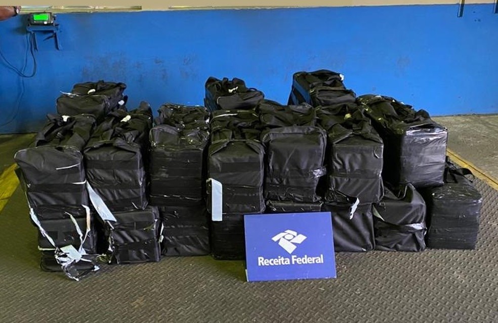 Receita Federal localiza 890 kg de cocaína em carga no Porto de Santos, SP