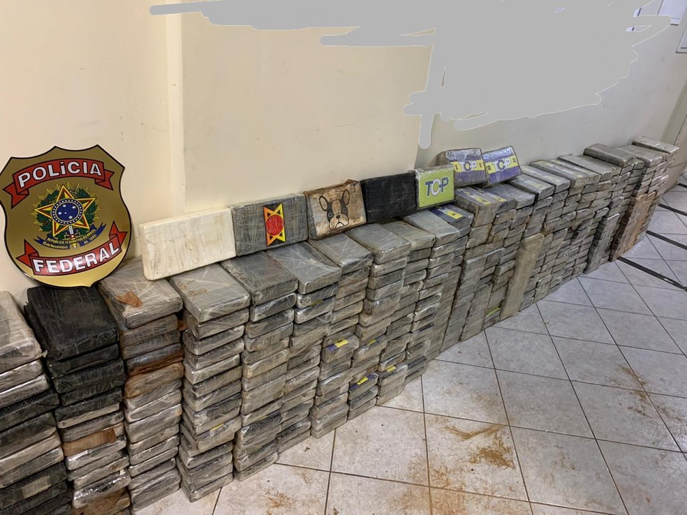 Polícia Federal apreende quase 750 kg de cocaína que seriam levados ao Porto de Santos, SP