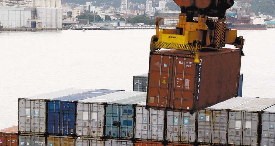 Setor vai analisar causas de demurrage no Porto