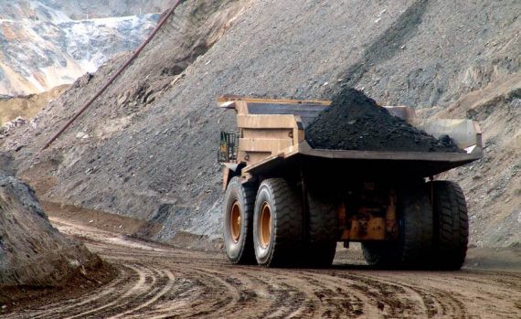 Mineração atrai investimentos, exporta mais e fatura R$126 bi