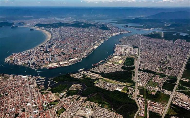 Porto de Santos inaugura duas novas rotas na quarta