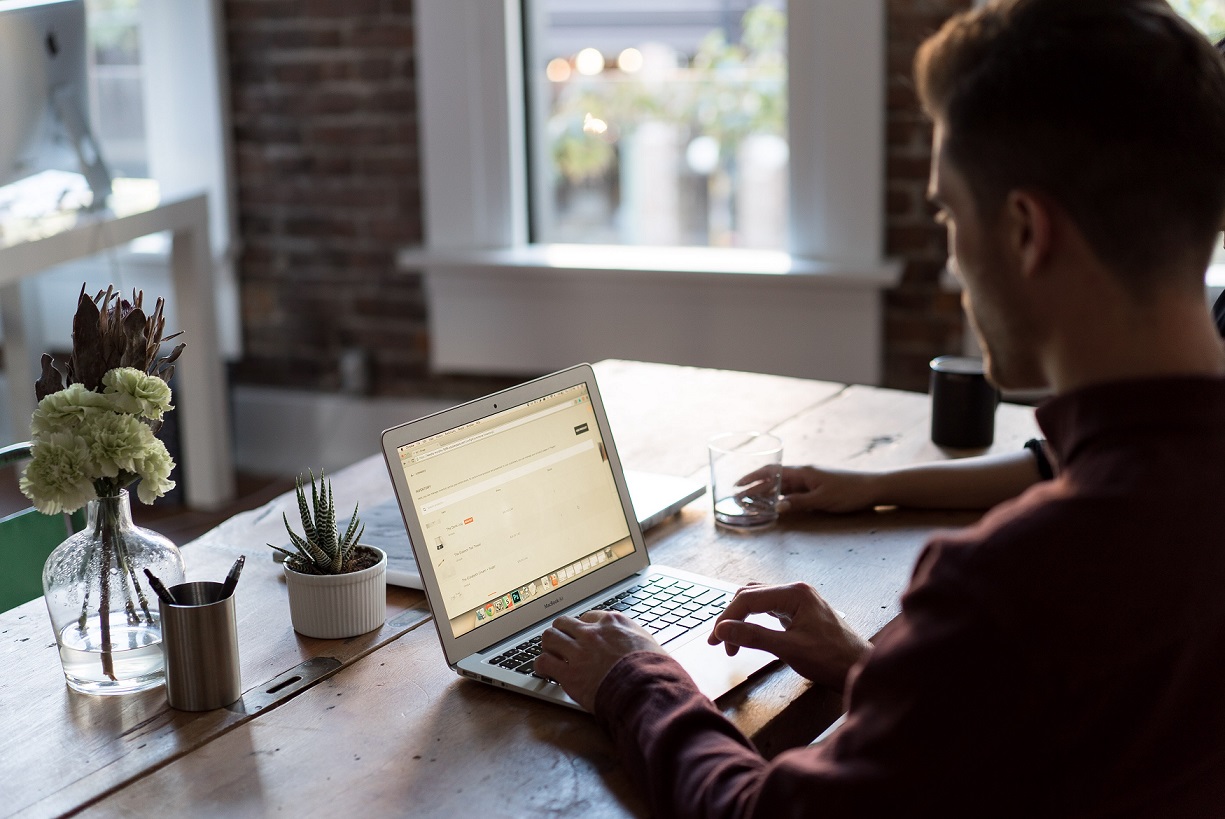Home office faz profissional querer mudar de cidade