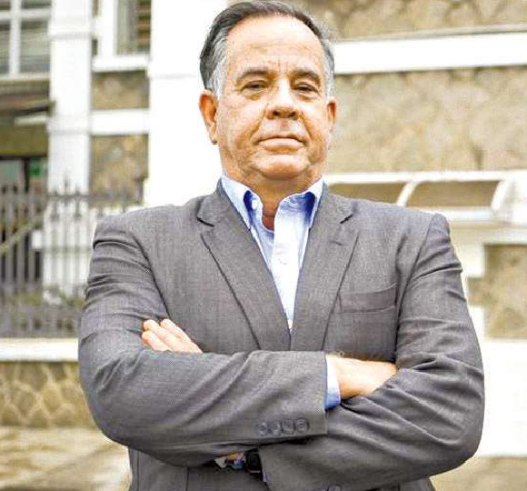 Vice-Almirante assume diretoria do Porto de Santos