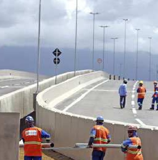 Santos libera vias e espera menos caminhões na Nossa Senhora de Fátima