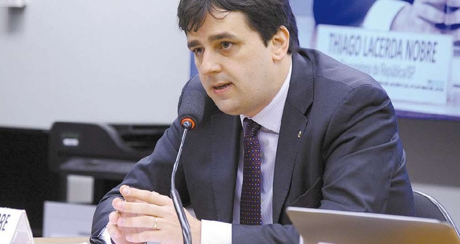 MPF mantém investigação de ex-diretores do Porto