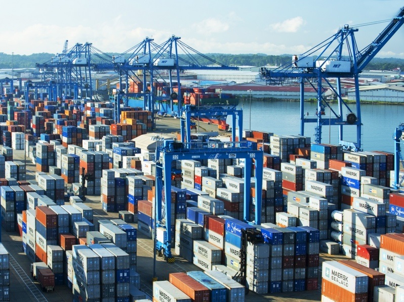 A UNCTAD examinou o impacto da Covid-19 na indústria marítima e portuária da América Latina
