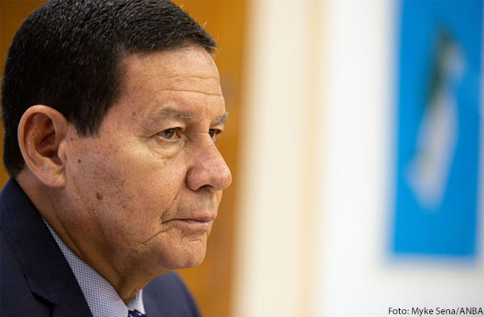 Hamilton Mourão admite que crimes ambientais podem impactar exportações e afastar investidores
